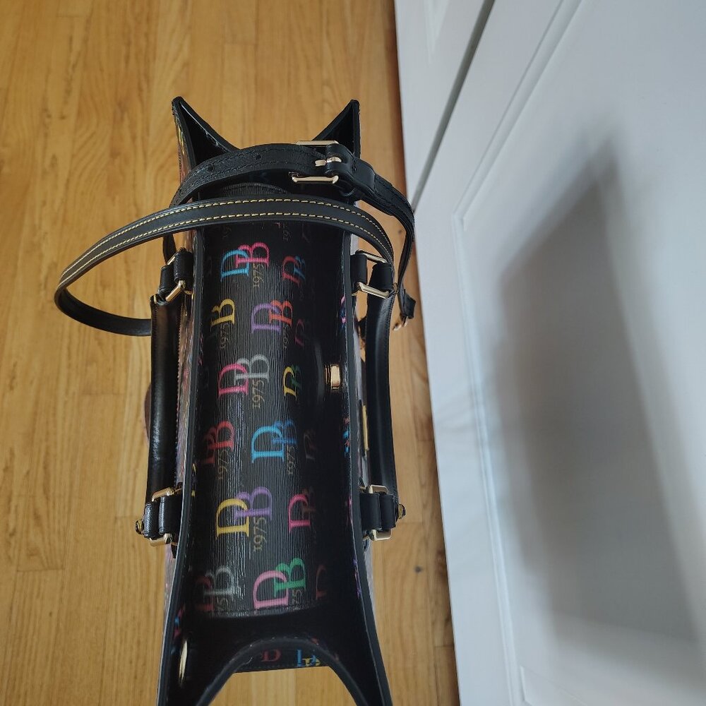 Sold - Picture 4 of 6